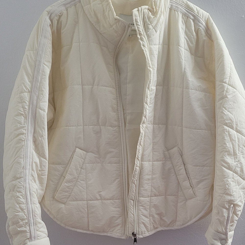 Women's Cream Puffer Jacket